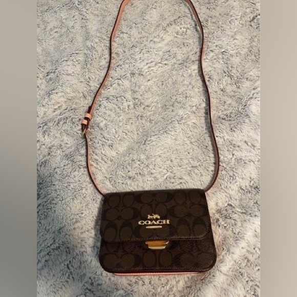 Coach Mini Brynn Cross Body Bag - Picture 2 of 3